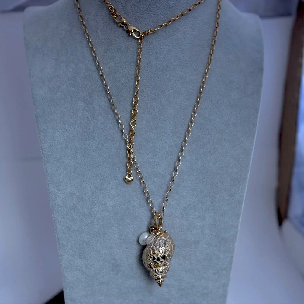 Brighton Conch Shell Pendant Necklace Gold Tone Wear Long or Short